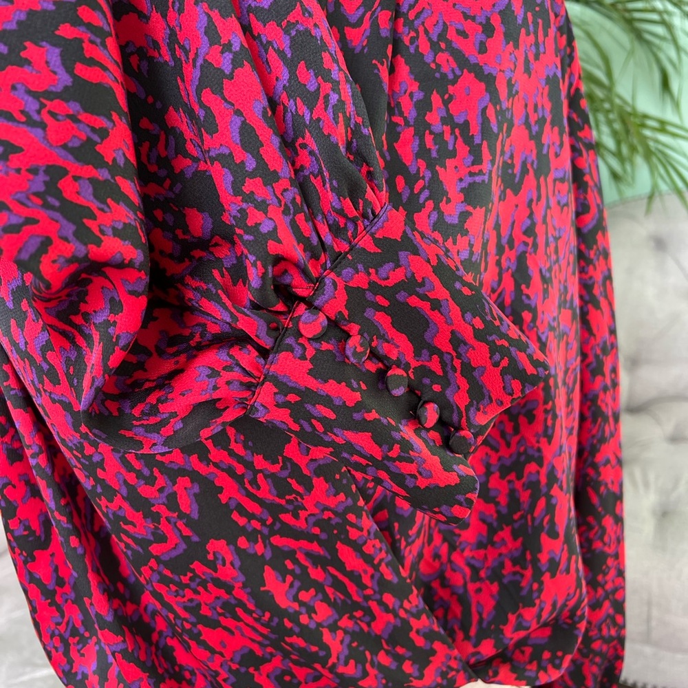 Express Blouse - Picture 7 of 15